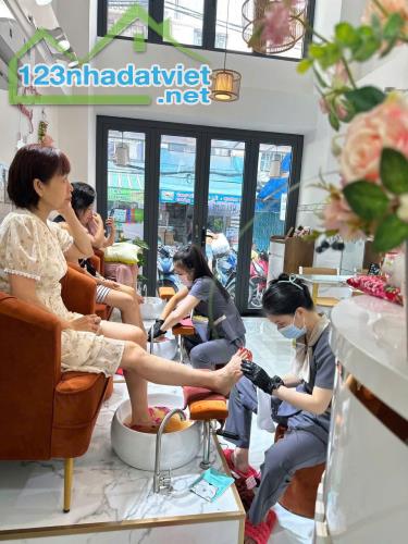 Sang Nhượng lại Tiệm Nail & Spa Ở Đường Võ Văn Tần, Quận 3 - 2