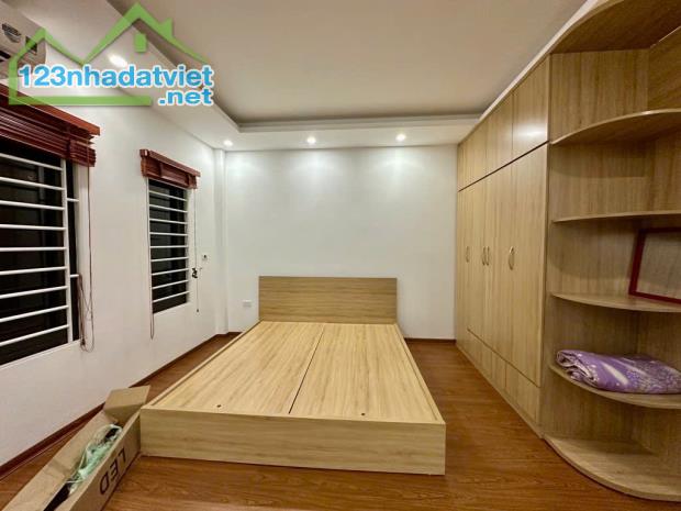 Bán Nhà Phan Đình Giót, 48m², Ngõ Thông, Ô Tô, Thoáng Sáng, Giá Chỉ 6.45 Tỷ - 4