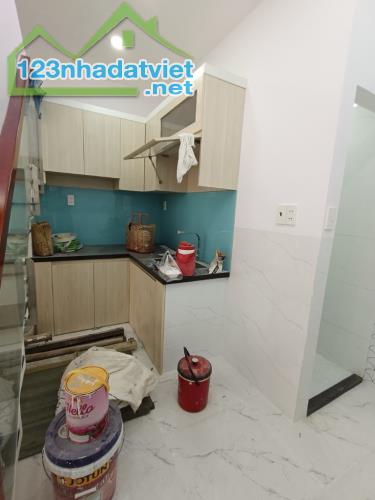 NGAY LÊ VĂN QUỚI, NHÀ 1/ ĐƯỜNG SỐ 12, 32M2, 2 TẦNG 2PN GIÁ 3.X TỶ - 1