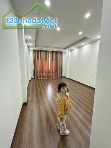 Bán nhà Hồ Tùng Mậu 6 tầng 46m2 mới tinh có thang máy, ô tô vào, ở, cho thuê tốt - 2