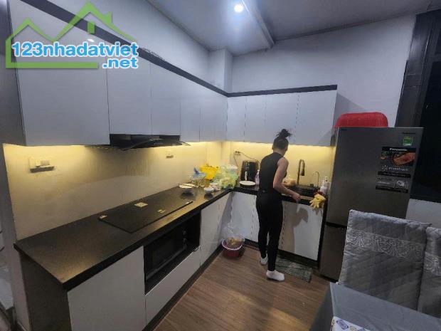 Bán Nhà Cù Chính Lan, 30m², Ngõ Thông, Ô Tô, Thoáng Sáng, Giá Chỉ 6.5 Tỷ - 2