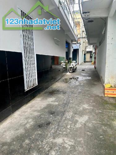 🏡 3 tầng BTCT, dt 4x14m, s.h hoàn công đủ dtsd 110m2, lô góc 2 mặt tiền kinh 0902493390 - 2