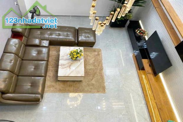 Bán nhà Phạm Văn Chiêu Phường 9, 4m x 16m vuông vức 5 Tầng, Xe hơi - Giá 8.9 tỷ TL - 4