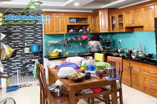 Hẻm xe hơi, Quang Trung Phường 8, 68m² (4.3m x 16m) 5 Tầng 5 phòng ngủ - Giá 8.35 tỷ TL - 2