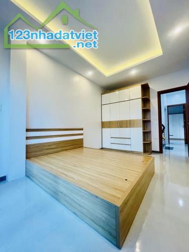 BÁN NHÀ BÙI XƯƠNG TRẠCH - 45M² - NGÕ Ô TÔ TRÁNH - GẦN HỒ - FULL NỘI THẤT - 1