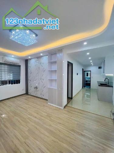 Tập thể tầng 1, 60m2, 2 ngủ, mới sửa, Ngõ Hoàng Quốc Việt, Nghĩa Đô, Cầu Giấy, HÀ THIÊN VŨ - 1