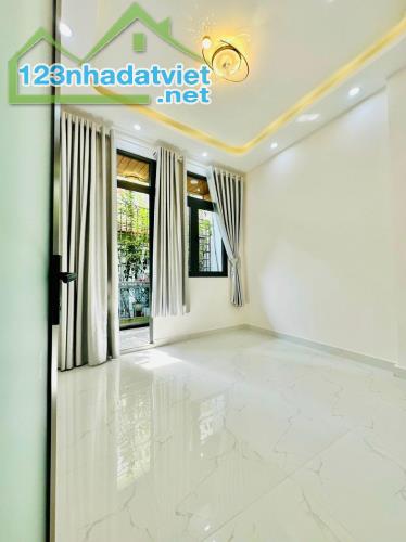 **Bán nhà mặt tiền đường Út Tịch, phường 4 Tân Bình, 4x12, nhà 4 tầng - 3
