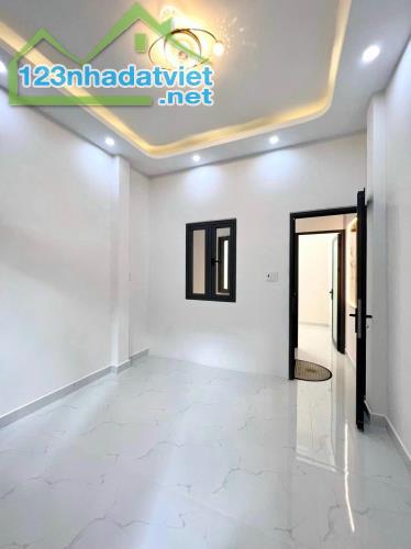 **Bán nhà mặt tiền đường Út Tịch, phường 4 Tân Bình, 4x12, nhà 4 tầng - 1