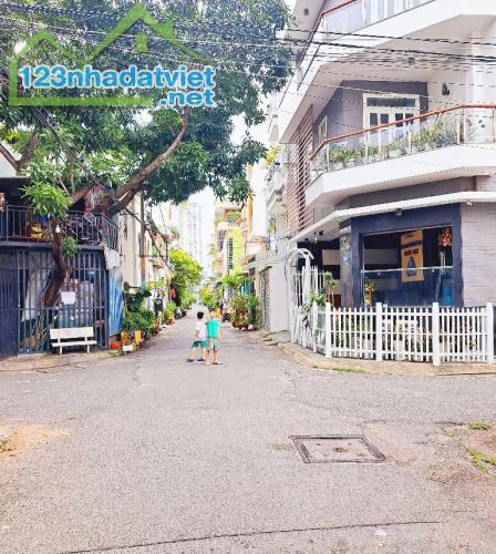 Nhà mặt tiền đường Yên Đỗ, 4 tầng đúc, Tân Phú, 72m2, nhỉnh 9 tỷ TL