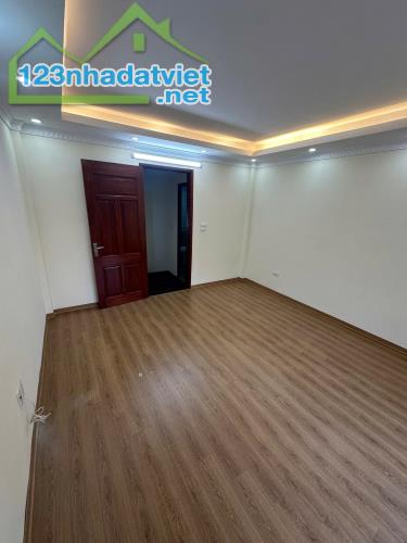 Giảm Giá Bán Gấp Nhà Phố Trạm Long Biên 30m2 5 Tầng, Ô Tô Gần Nhà, Giá Đầu Tư Nhỉnh 5 Tỷ - 3