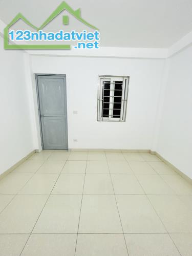 NHÀ - PHỐ VỌNG - 40M² - 4 TẦNG - HƠN 6 TỶ NGÕ THÔNG - CÁCH Ô TÔ 30M - KINH DOANH NHỎ - 1