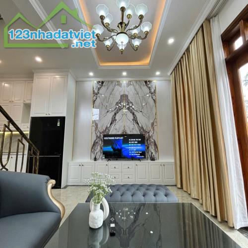 MỞ BÁN VILLA 3 TẦNG, 3 MÊ, PHONG CÁCH TÂN CỔ ĐIỂN TUYỆT ĐẸP MANG TÊN "Tùng Hoa Viên" FULL - 3