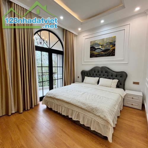 MỞ BÁN VILLA 3 TẦNG, 3 MÊ, PHONG CÁCH TÂN CỔ ĐIỂN TUYỆT ĐẸP MANG TÊN "Tùng Hoa Viên" FULL