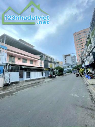 Bán Nhà 405/26 Xô Viết Nghệ Tĩnh, Quận Bình Thạnh. DT: 12 x 20m - Ngay ngã tư hàng xanh. - 2