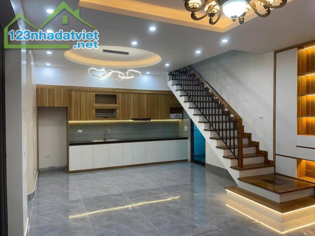 Bán nhà 2 tầng 3 phòng ngủ tại Vinh Thịnh, Khai Quang, Vĩnh Yên 80m2, giá: 3 tỷ - 3