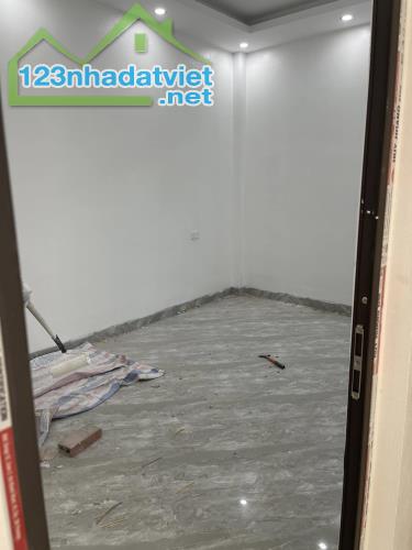 Bán Nhà 2 Tầng Sau UBND P.Hà Khánh. DT:82.6m2 Oto đỗ cửa Giá Rẻ !!! - 3