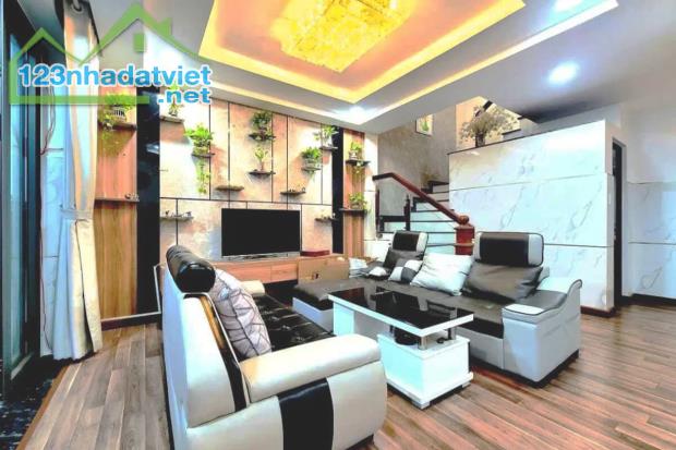 Nhà đẹp đường Phạm Văn Chiêu Phường 14, 59.4m² 4 Tầng, ngang lớn 7.7m - Giá 8.1 tỷ TL - 3