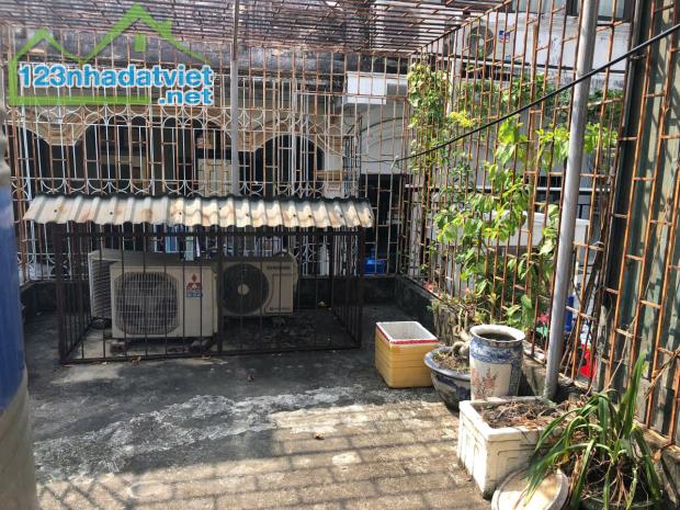 Cho thuê nhà Vũ Ngọc Phan 30m2, 4 tầng, 4 ngủ, 15 Triệu - 4