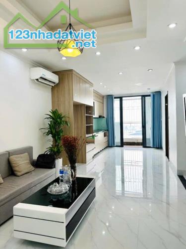 Chính chủ tôi căn hộ chung cư cao cấp CT13B mặt Võ Chí Công 70m2 2 ngủ 2 vs 1 khách 1 bếp - 1