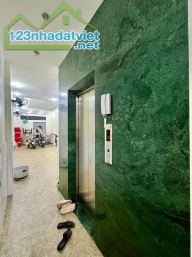 BÁN NHÀ PHỐ YÊN LÃNG, KINH DOANH, Ô TÔ VÀO NHÀ, THANG MÁY, 60M2, 5 TẦNG, CHỈ 14.5 TỶ. - 1