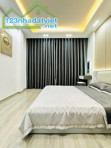 NHÀ ĐẸP ĐỐNG ĐA 5 TẦNG - GIÁ CHỈ 4.798 TỶ - ĐẦU TƯ HAY AN CƯ - 3