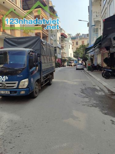BÁN NHÀ MỚI TÂY HỒ - BA BƯỚC CHÂN RA ĐƯỜNG Ô TÔ - THANG MÁY VÙ VÙ - 3
