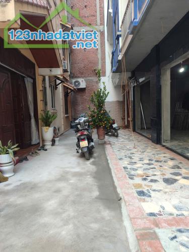 BÁN NHÀ MỚI TÂY HỒ - BA BƯỚC CHÂN RA ĐƯỜNG Ô TÔ - THANG MÁY VÙ VÙ - 2