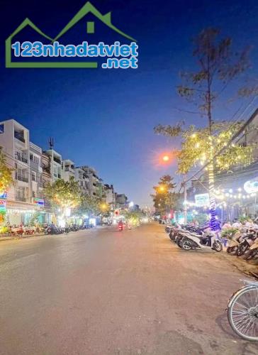 Mặt tiền hẻm ngay ParcMall Cao Lỗ 117m2 chỉ 12 tỷ 7