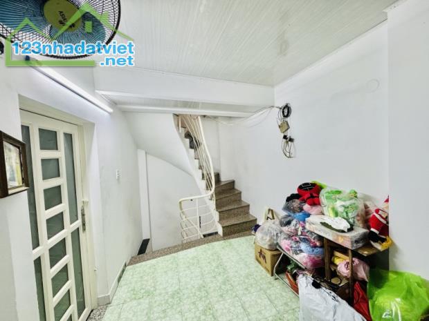 N192- Nhà Bán P13,  Hẻm 137/ Lê Văn Sỹ , 50m2 , 4PN , hẻm trước nhà 3m5 - Giá 6 tỷ 3 - 5