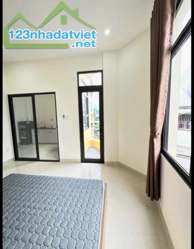 Toà căn hộ 4 tầng đường Duy Tân . DT:70m . Dòng tiền 35tr/tháng . Giá 7tỷ7 thương lượng - 3