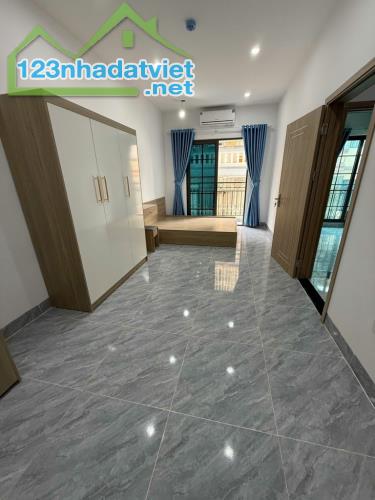 Tuyệt phẩm! Toà CHDV Quan Hoa-Cầu Giấy, 220m2*7T, 40 phòng khép kín,đủ PCCC, DT 9%/năm - 1