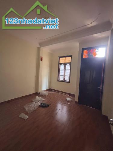 Bán nhà riêng Tây Hồ phân lô, kinh doanh giá nhỉnh 6 tỷ