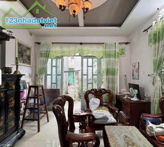 Bán gấp nhà mới ở ngay Phú Định 120m2, hẻm thông thoáng, cao ráo, SHR, chỉ 4.8 tỷ. - 1