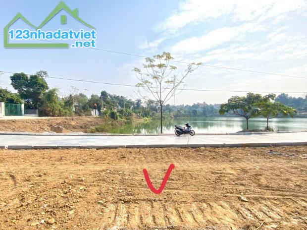 HÀNG HIẾM Còn 2 lô duy nhất view hồ ĐỒNG CHANH-NHUẬN TRẠCH-LƯƠNG SƠN. 210m² chỉ nhỉnh 1tỷ - 5