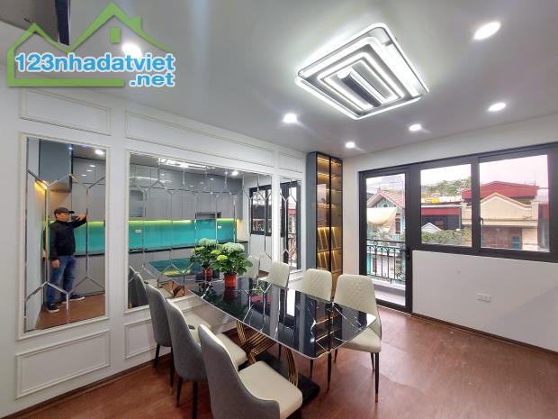 Bán Nhà Phố Xuân La 40m2 x 6 tầng thang máy, nhà mới kính koong full nội thất với 3 phòng - 4