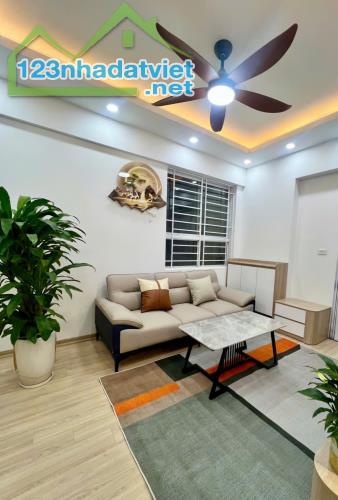 Chính chủ cần bán rẻ căn hộ chung cư 50m2* 2 ngủ toà CT1A1 Tây Nam Linh Đàm, Hoàng Liệt,