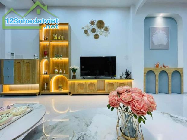 Vỡ nợ bán gấp nhà GÒ DẦU, 2tỷ 650 ,60m2 gọi gấp ân xem nhà - 2