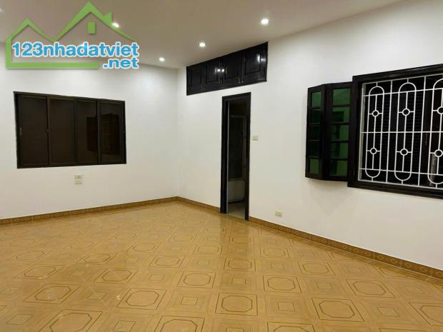 Bán gấp nhà cách 30m ra mặt phố Thành Thái 3 tầng 120m2 MT 7m ở, cho thuê kinh doanh tốt - 5