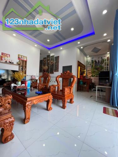 ✅BÁN NHÀ 8,3M X 16M 2/ ĐƯỜNG NGUYỄN THỊ NGÂU,THỚI TAM THÔN , HÓC MÔN - 2