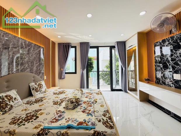 Nhà Mới Full Nội Thất Phạm Văn Chiêu_P9_4 Lầu_ DT: 300m2 - 3