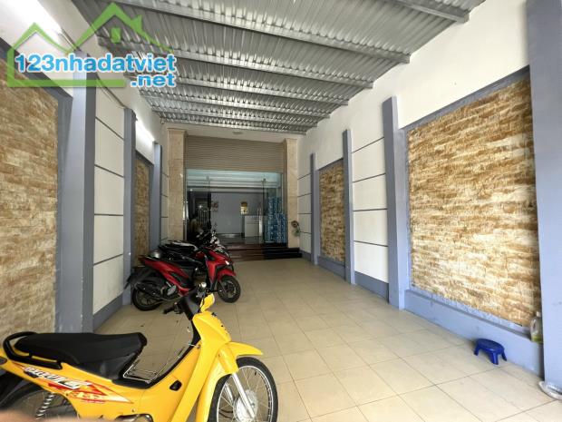 BÁN NHÀ MẶT TIỀN BÙI VĂN BA, QUẬN. 5 LẦU, SÂN THƯỢNG, GIÁ 22 TỶ 500 - 2