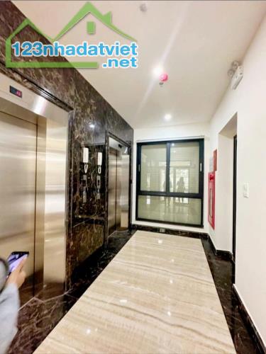 Tòa văn phòng phố Xuân La 120m2, 8T có hầm, MT9.4m vỉa hè 6m kinh doanh QH ổn định - 1