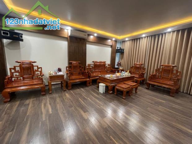 BÁN NHÀ MẶT PHỐ LÔ GÓC 3 THOÁNG 24 TỶ 55m 7 TẦNG MT 5,4m Ô TÔ TRÁNH ĐÔNG QUAN CẦU GIẤY - 3