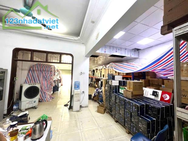 Mặt Phố Trần Khánh Dư 210m2, Căn góc Mặt tiền 8m, Hàng xóm Phố cổ