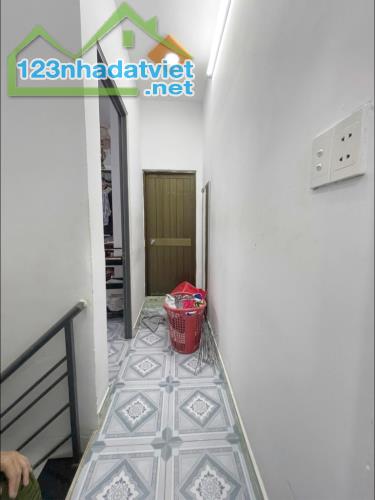 LÊ VĂN QUỚI, HẺM XE HƠI 5M, NGAY NGÃ TƯ 4 XÃ, 2 TẦNG, 36M2, SỔ ĐẸP HOÀN CÔNG ĐỦ, GIÁ CHỈ - 3