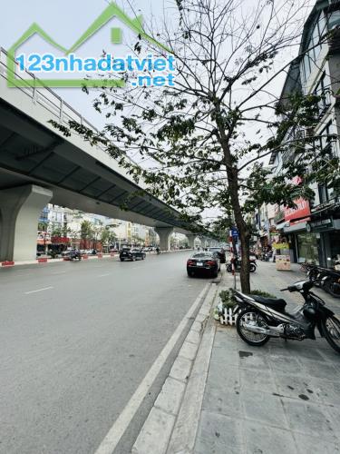 NHÀ VỊ TRÍ VÀNG PHỐ  MINH KHAI – TIMES CITY  -LÔ GÓC  – Ô TÔ ĐỖ CỬA – DT 135M- NHỈNH 31TỶ