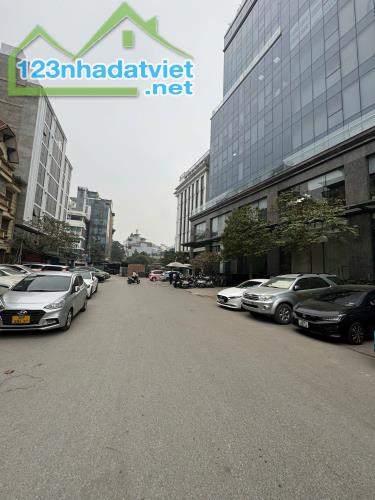 BÁN NHÀ MẶT PHỐ VẠN PHÚC CỰC ĐẸP, 105M2, MẶT TIỀN 7.6M KINH DOANH KHỦNG CHỈ 41.5 TỶ
