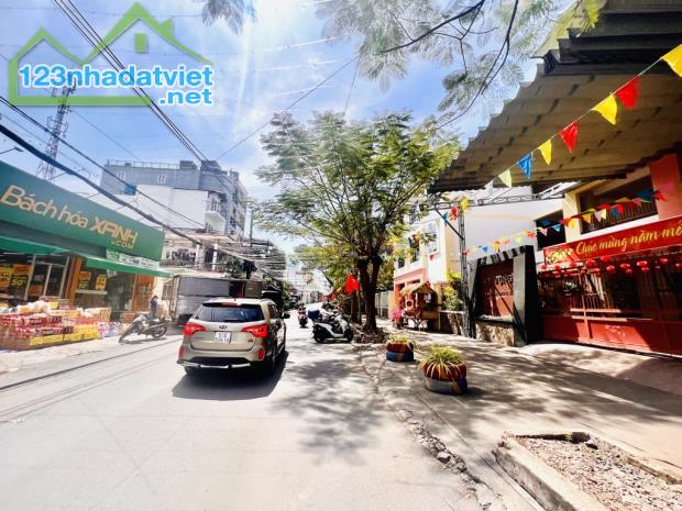 🏡🏡🏡 NHÀ 5 TẦNG HẺM XE HƠI THÔNG .LÊ ĐỨC THỌ PHƯỜNG 15 .GV ...DT 67M .💸💸💸 8.9 TỶ  + N - 4