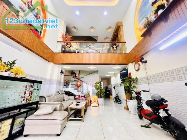 🏡🏡🏡 NHÀ 5 TẦNG HẺM XE HƠI THÔNG .LÊ ĐỨC THỌ PHƯỜNG 15 .GV ...DT 67M .💸💸💸 8.9 TỶ  + N - 3