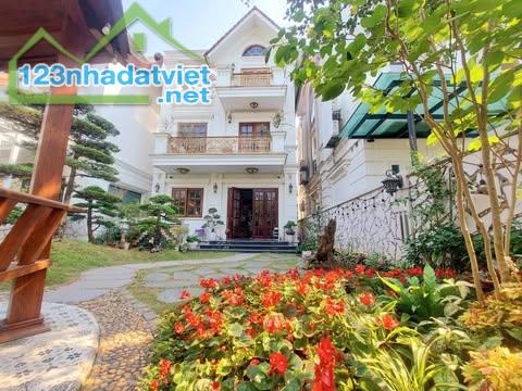 Bán Biệt Thự Hoa Sữa Vinhomes Riverside 295m2 View Sông, MT 9m Đẳng Cấp Hưởng Thụ 109 Tỷ